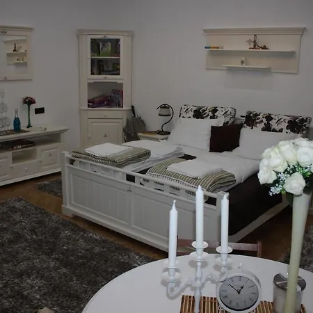 Apartment Ella No11 *